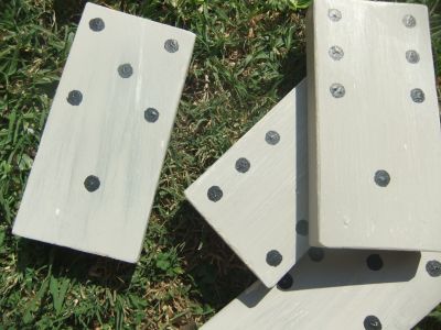 Giant Dominoes